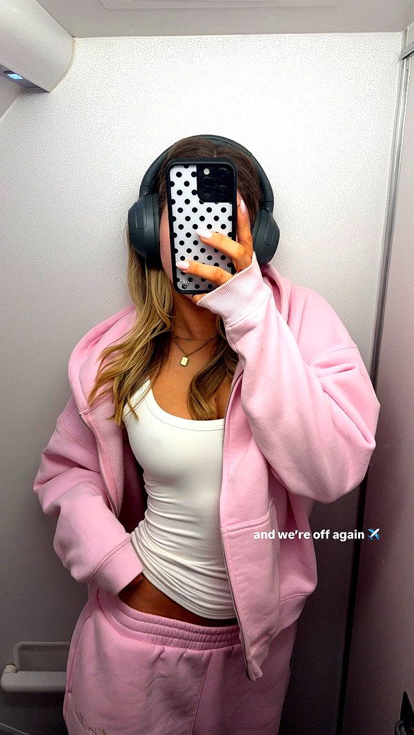 sophadophaa_ instagram image archive image