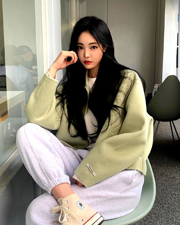daxbin instagram image archive image