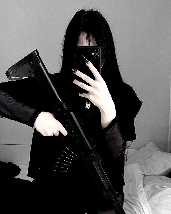 glowmoonshorty instagram image archive image