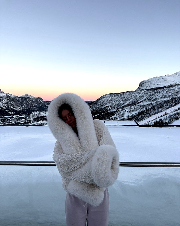 zoeliss instagram image archive image