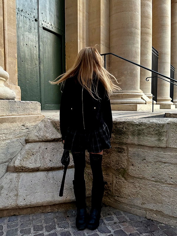 avestanova instagram image archive image