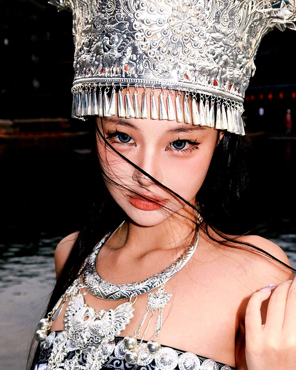 ll.lu1s instagram image archive image