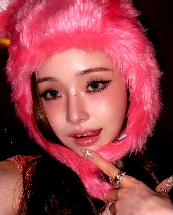 dear.zia instagram image archive image