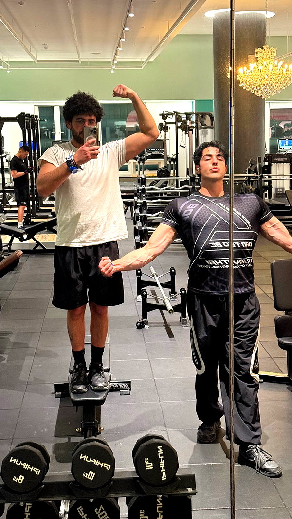 yannaidebeer instagram image archive image