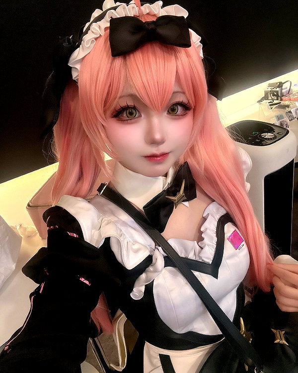 _mewcos instagram image archive image