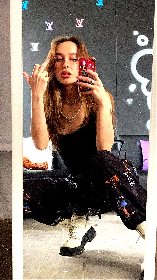 leanxhrt instagram image archive image