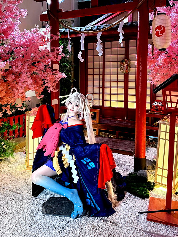 xier_cos instagram image archive image