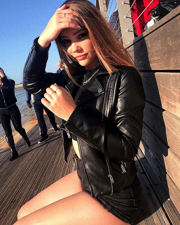 yulia.isakov instagram image archive image