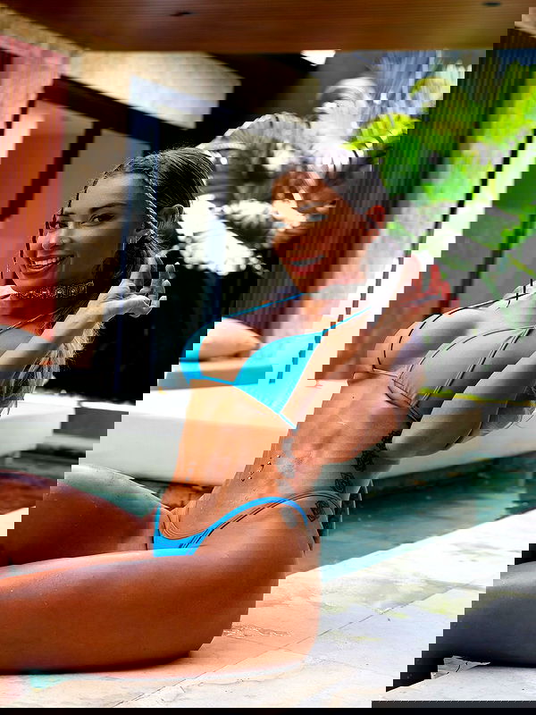 itshayleydavies itshayleydavies archive image