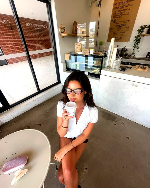oliviaphillipps instagram image archive image