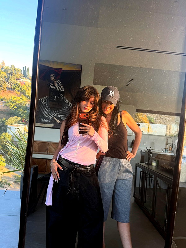 ellianawalmsley instagram image archive image