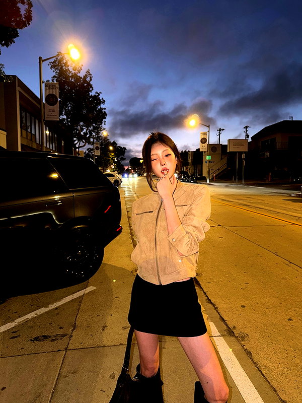 daxbin instagram image archive image