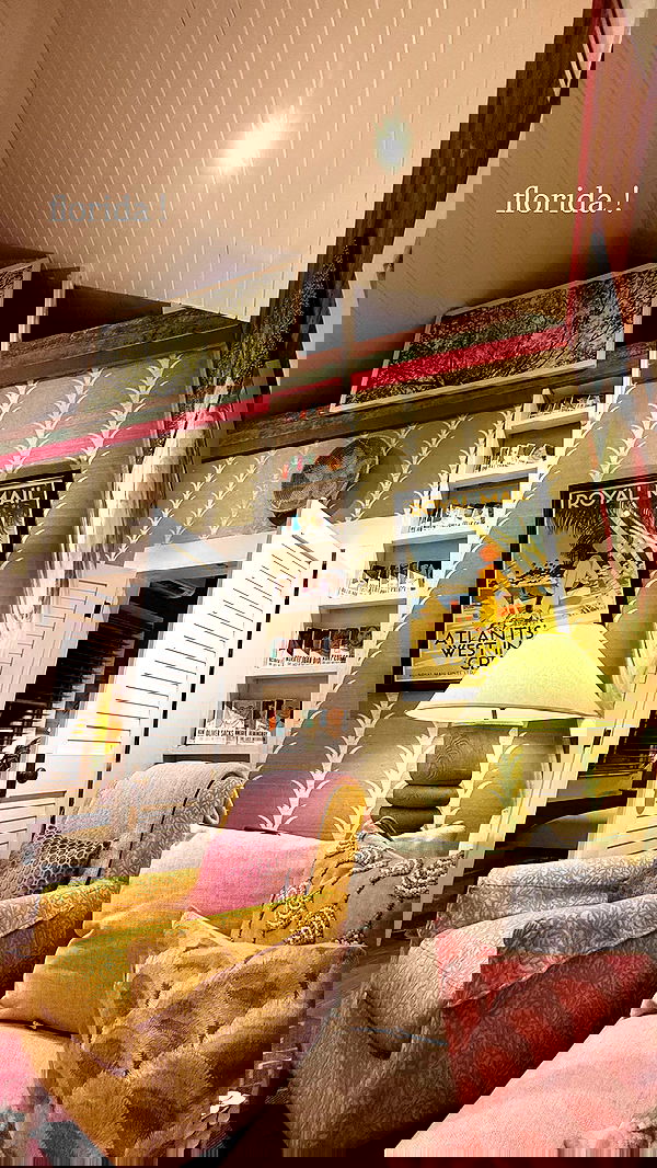 miakhalifa miakhalifa archive image