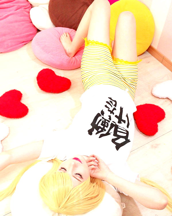 peachmilky_ instagram image archive image