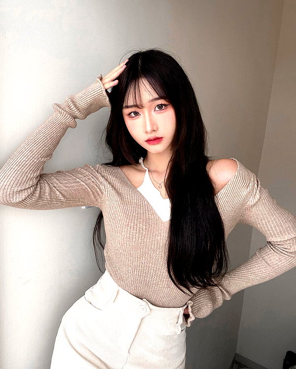 lai_931201 instagram image archive image