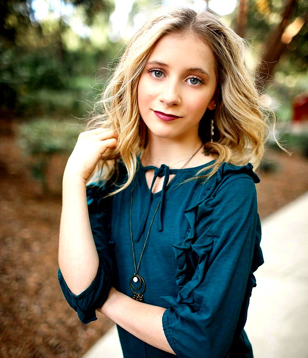 ellianawalmsley instagram image archive image