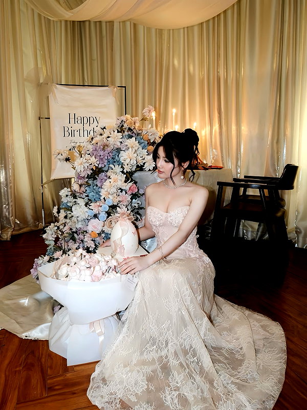 lyhythuedoxinh instagram image archive image