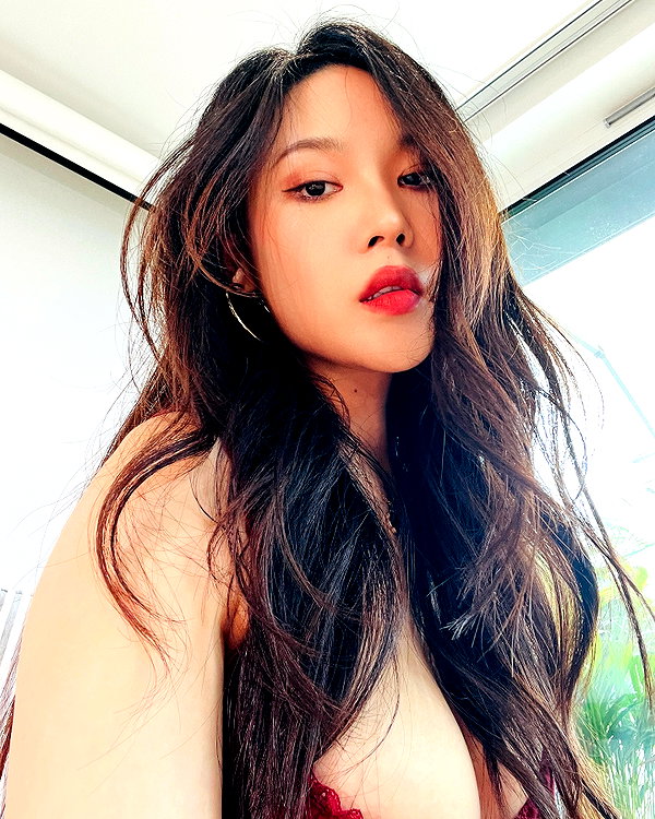 norajoy_official instagram image archive image