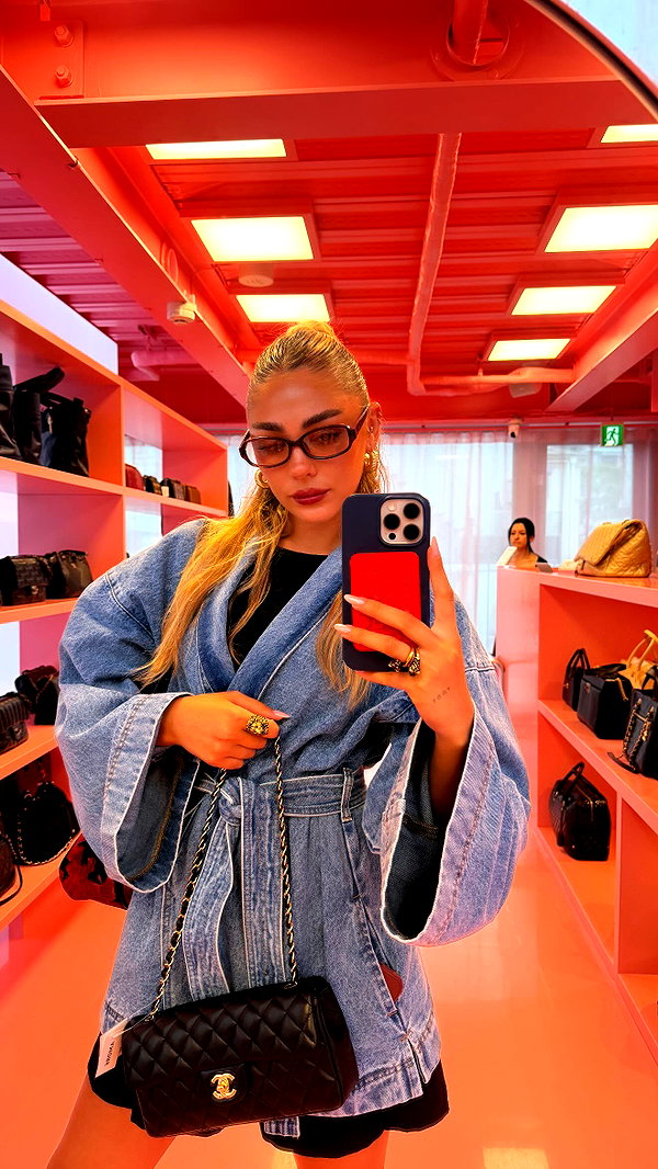 maya.keyy instagram image archive image