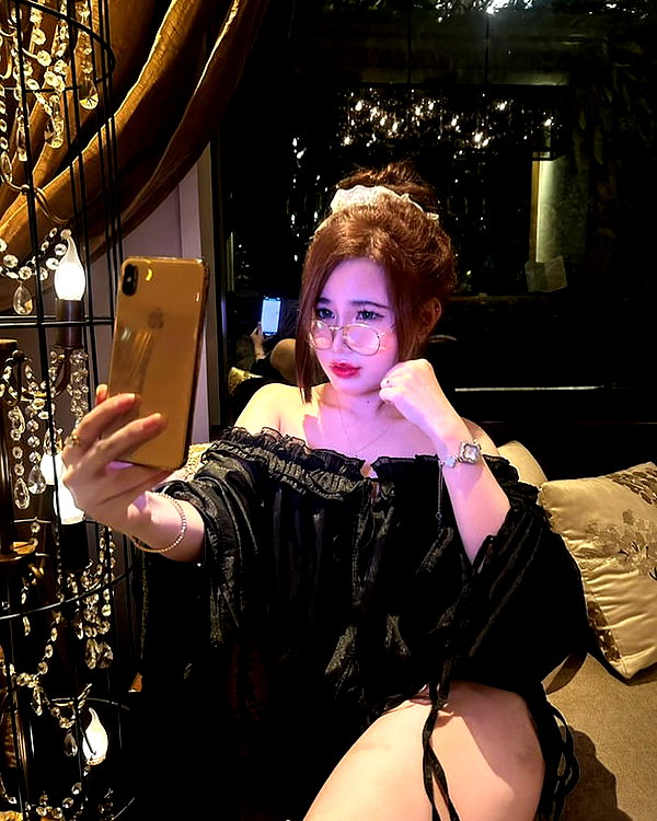 lyhythuedoxinh instagram image archive image