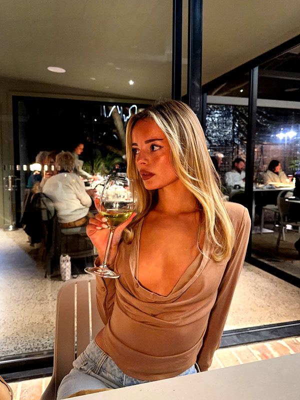brontesheppeard instagram image archive image