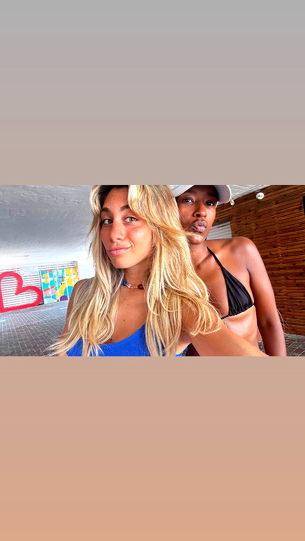 Archived image from @refaella_twina on Instagram