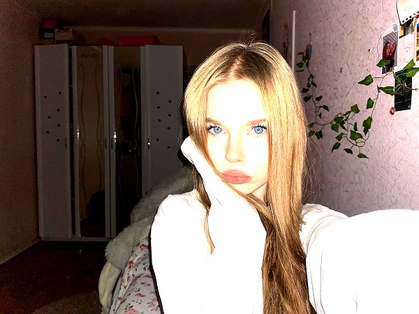 kristti.a instagram image archive image