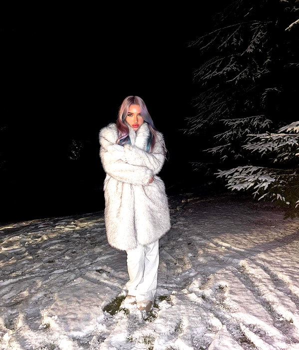 elinmaliaa instagram image archive image