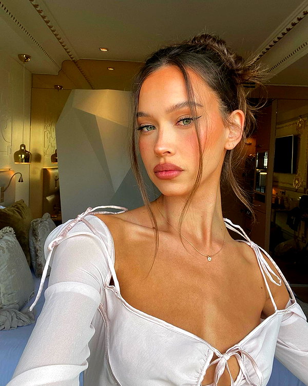 isabellemathersx instagram image archive image