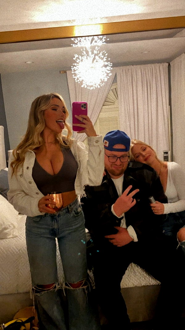kaylasimmmons instagram image archive image