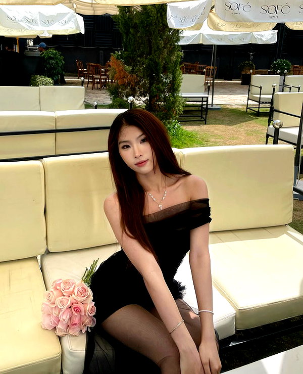 lyhythuedoxinh instagram image archive image
