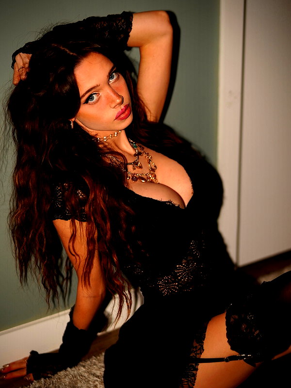 lydiavioletofficial instagram image archive image