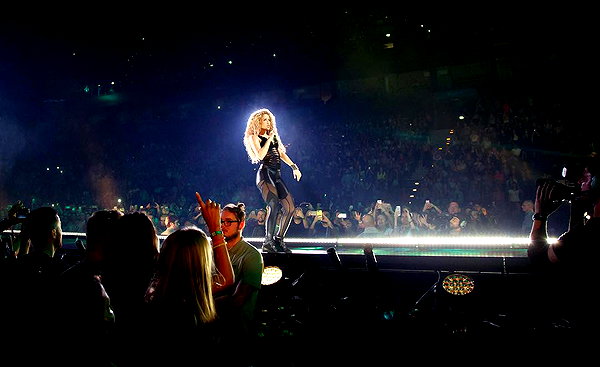shakira instagram image archive image