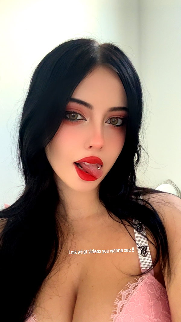 Archived image from @juliaaburch on Instagram
