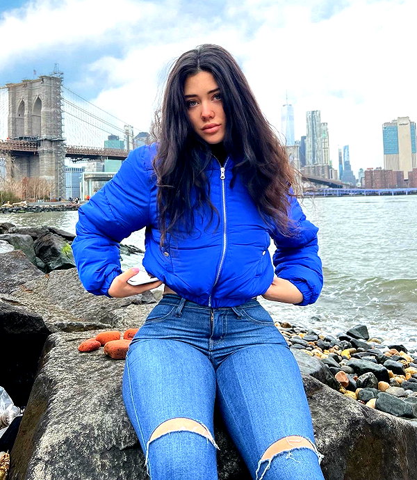 vanessa.rhd instagram image archive image