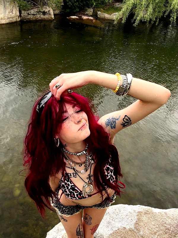 animechika_ instagram image archive image