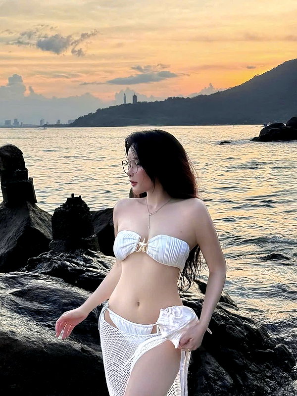 lyhythuedoxinh instagram image archive image