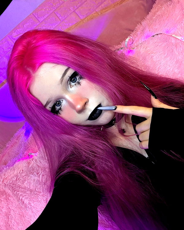 tiny.eviluv instagram image archive image