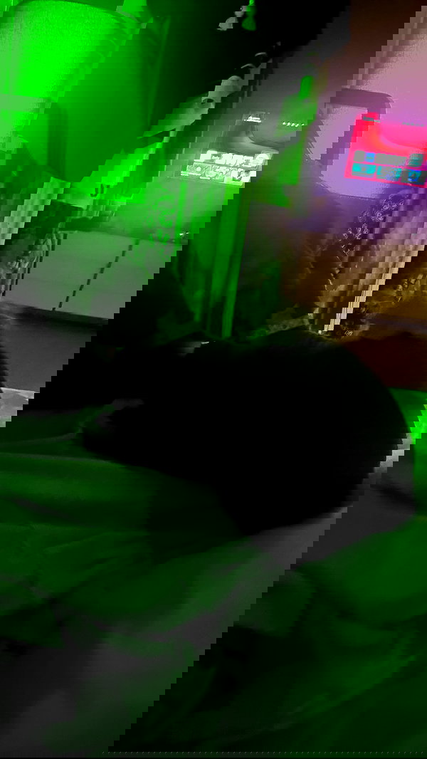 zommmbri zommmbri archive image