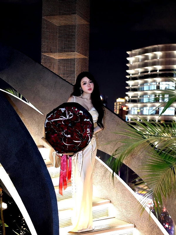 lyhythuedoxinh instagram image archive image