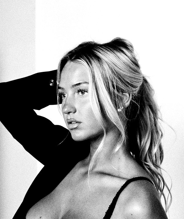 iamsydneythomas instagram image archive image