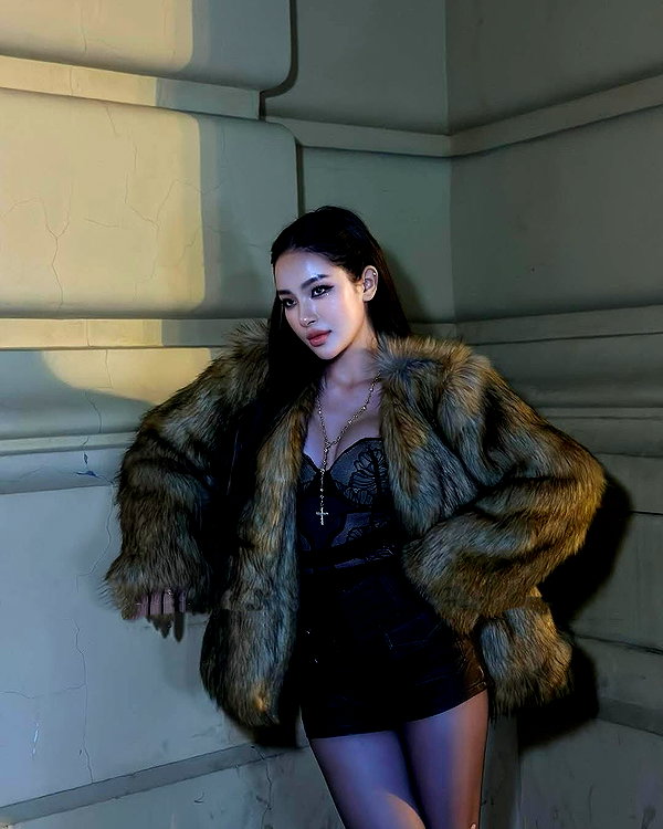 lyhythuedoxinh instagram image archive image