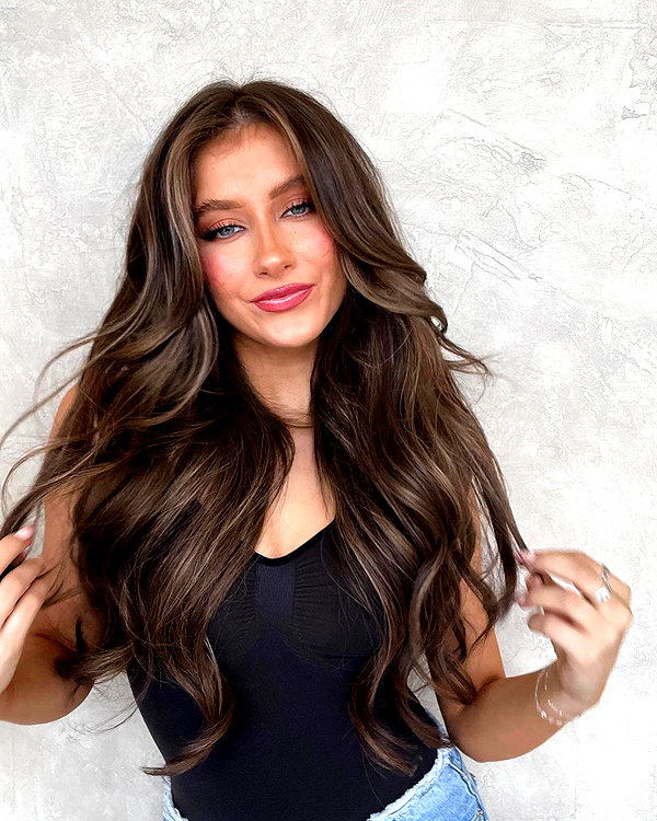 ellianawalmsley instagram image archive image