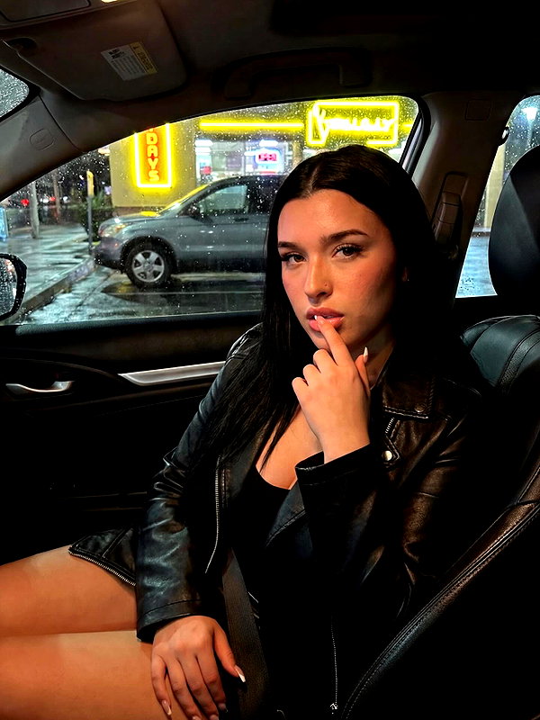 itsalexiiiss instagram image archive image