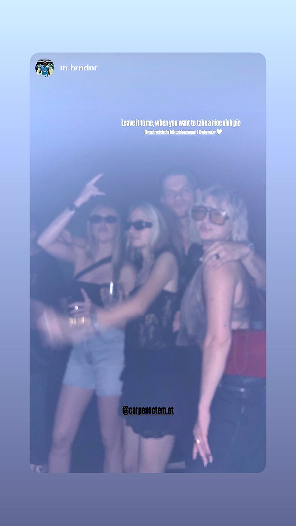 austrianasmrgurl austrianasmrgurl archive image