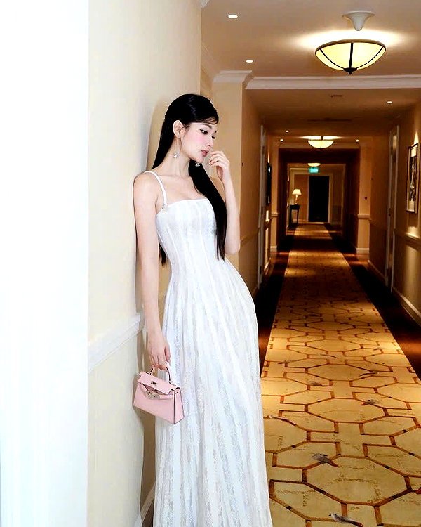 lyhythuedoxinh instagram image archive image