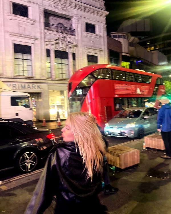 leni.bahr instagram image archive image