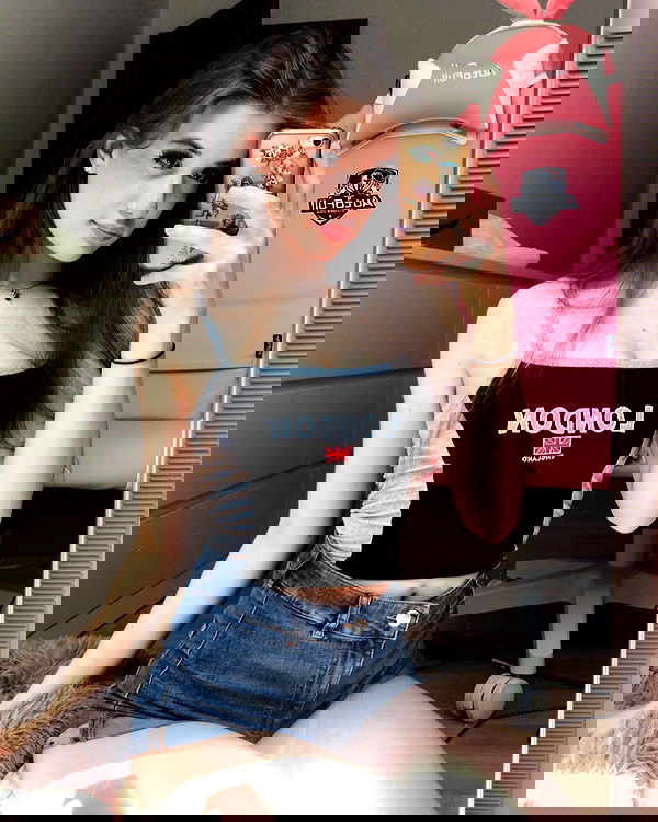 m1chelleluna m1chelleluna archive image