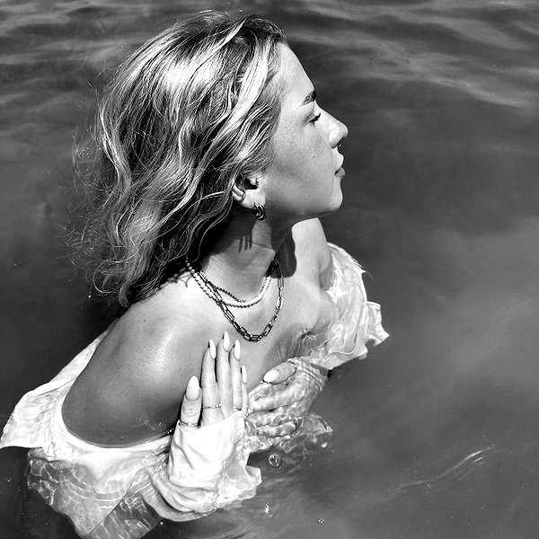 nina.kxs instagram image archive image