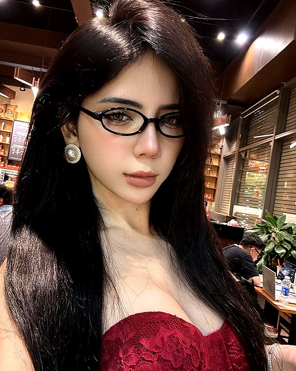 lyhythuedoxinh instagram image archive image